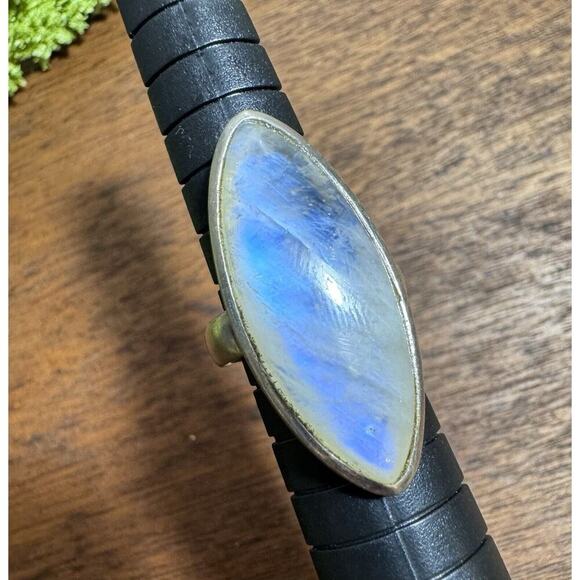 Sterling Silver Chunky Natural Rainbow Moonstone Ring Size 4.75 - Picture 4 of 11